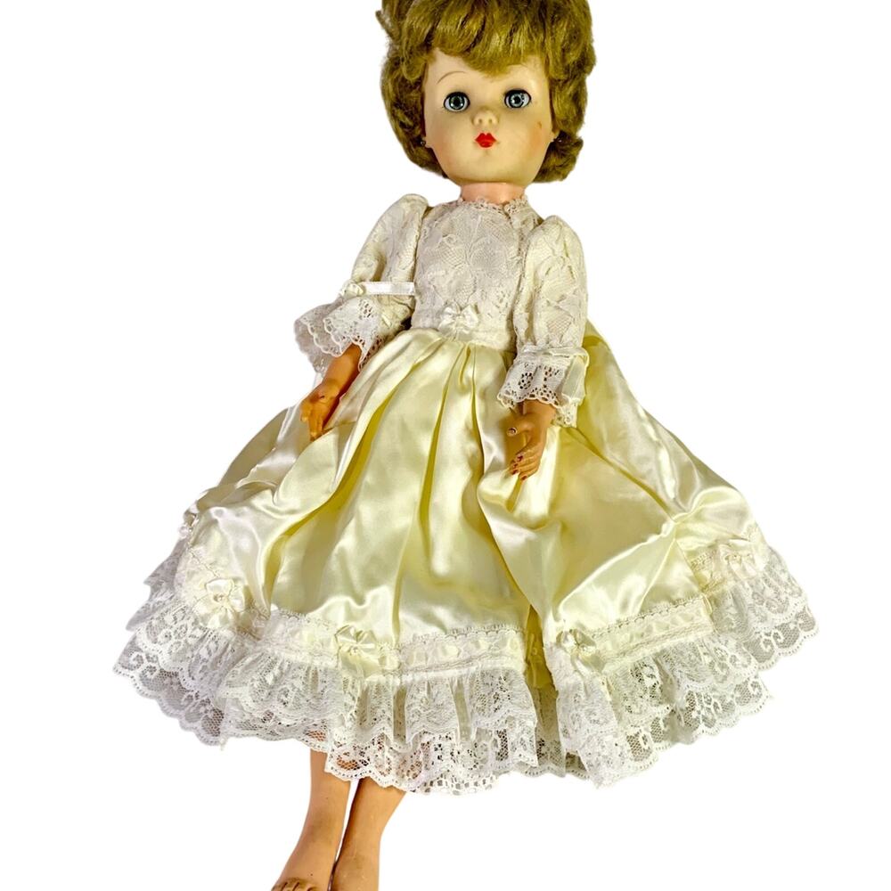 Vintage 1950s Baby Doll Blonde Hair Sleepy Eyes 12" White Christening Gown